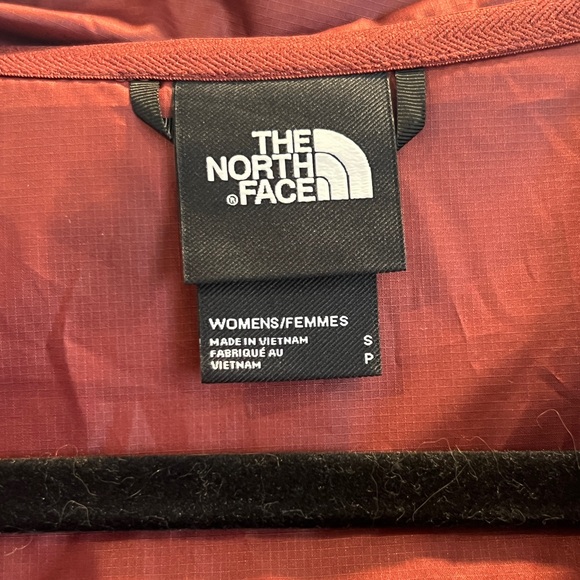 The North Face windbreaker - Picture 2 of 4